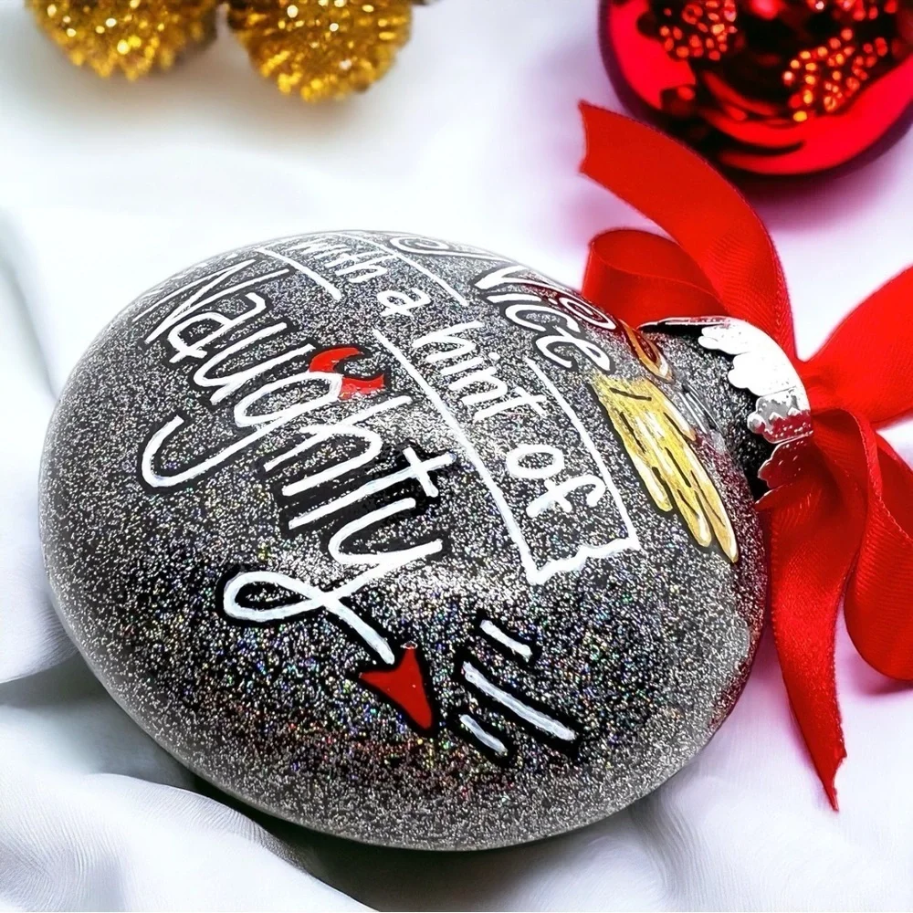 Christmas Ornament: 